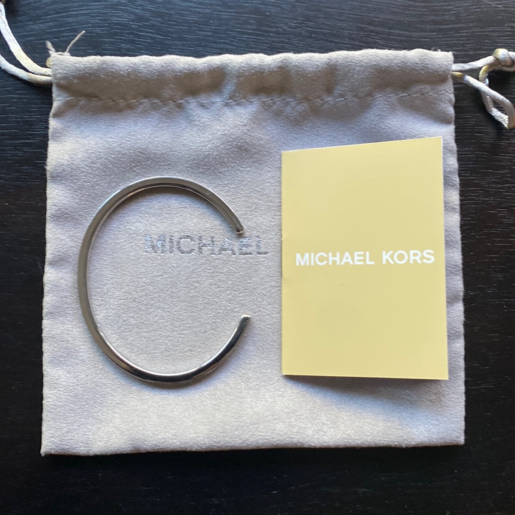 Michael Kors Silver Pave Open Bangle With Crystal Detail 75$